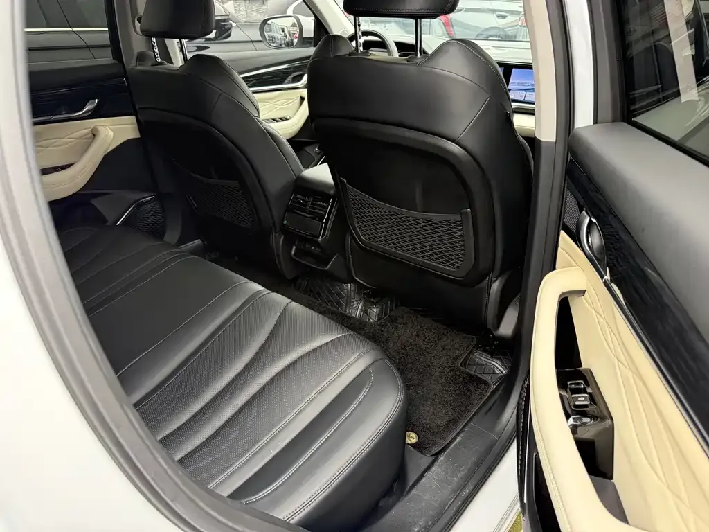 Geely Xingyue L 2023 из CN, фото 4