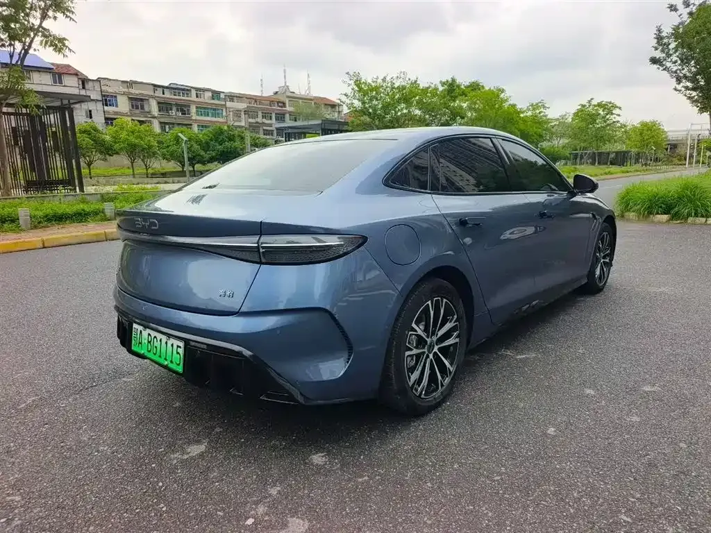 BYD Seal — фото 6