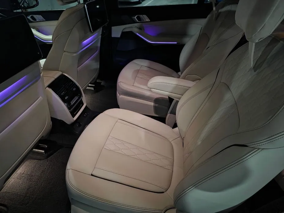 BMW X7 2021 из KR, фото 3