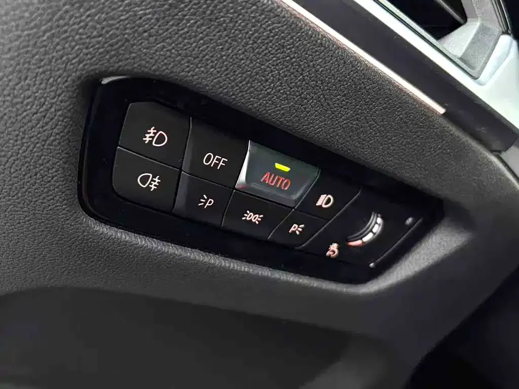 BMW 4 Series 2023 из CN, фото 3