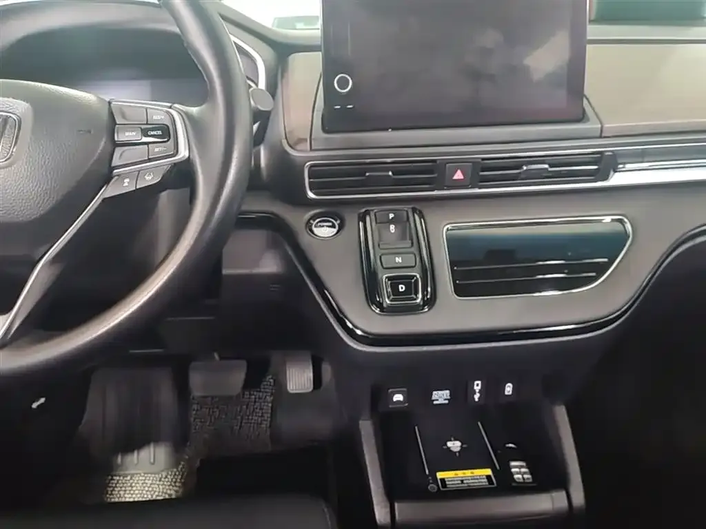 Honda Odyssey — фото 10