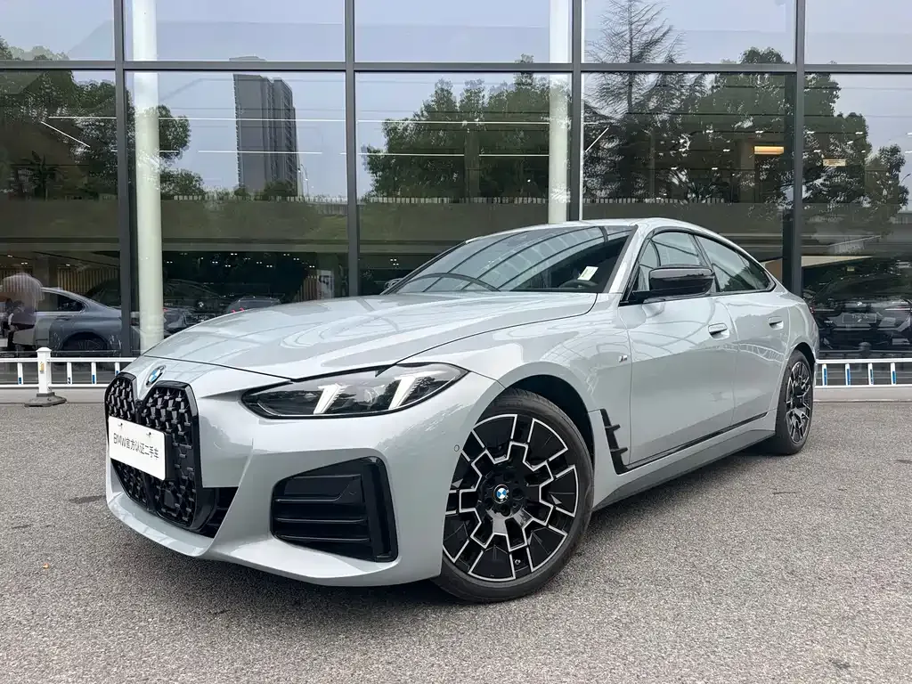 BMW 4 Series — фото 1