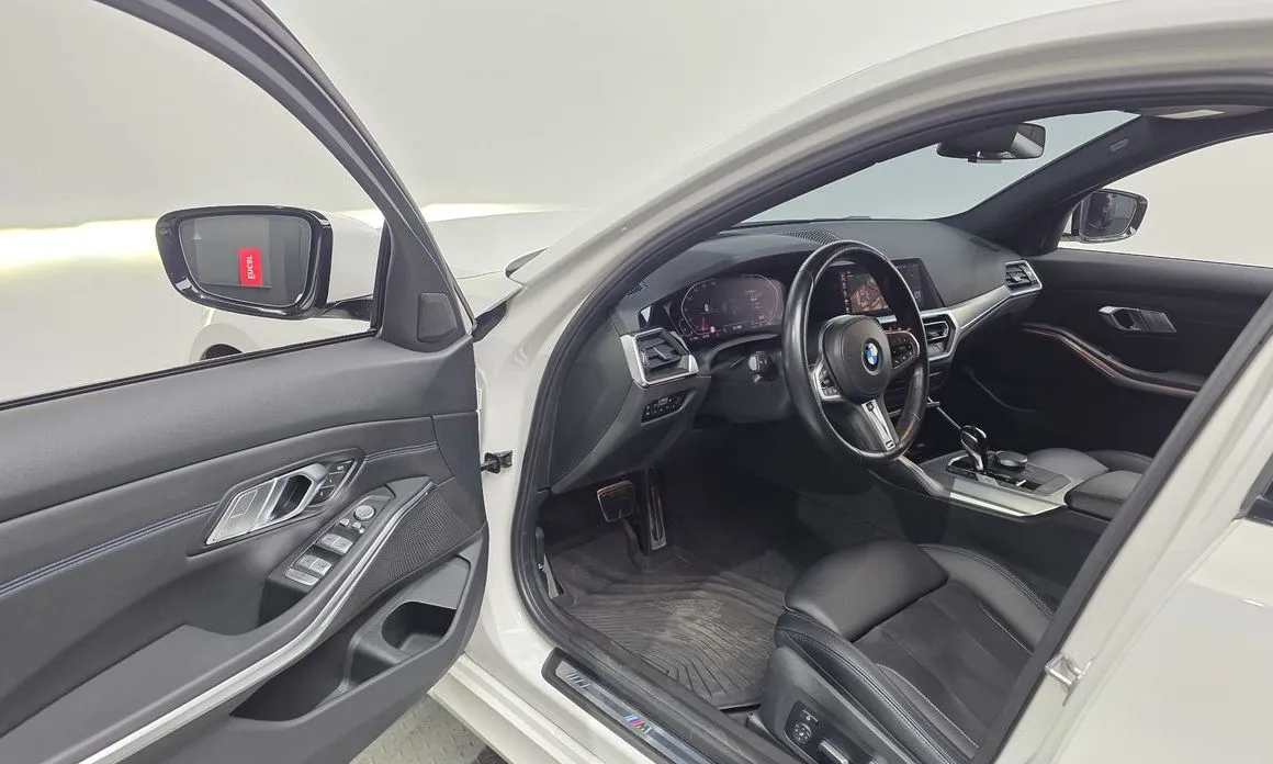 BMW 3-Series 2022 из KR, фото 9