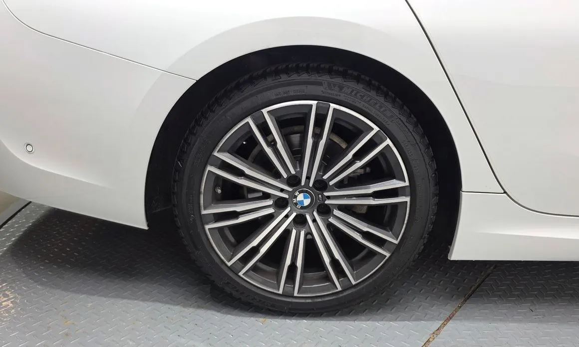 BMW 3-Series 2022 из KR, фото 6