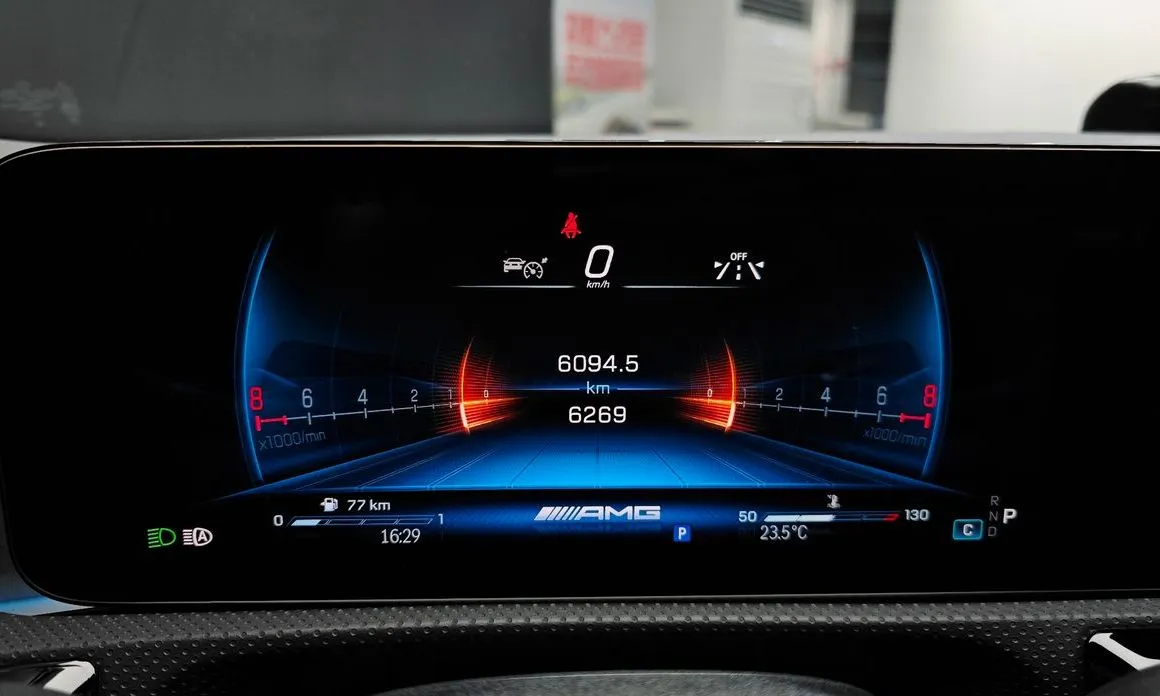 Mercedes-Benz A-Class 2025 из KR, фото 2
