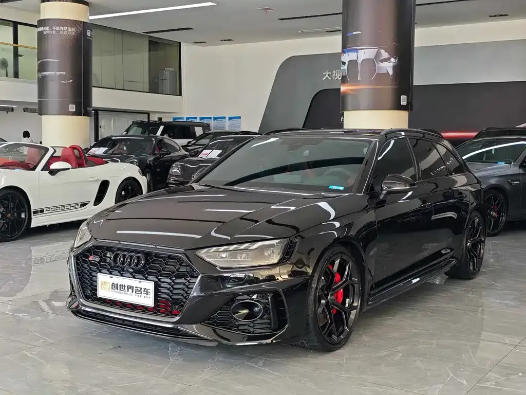 Audi RS 4
