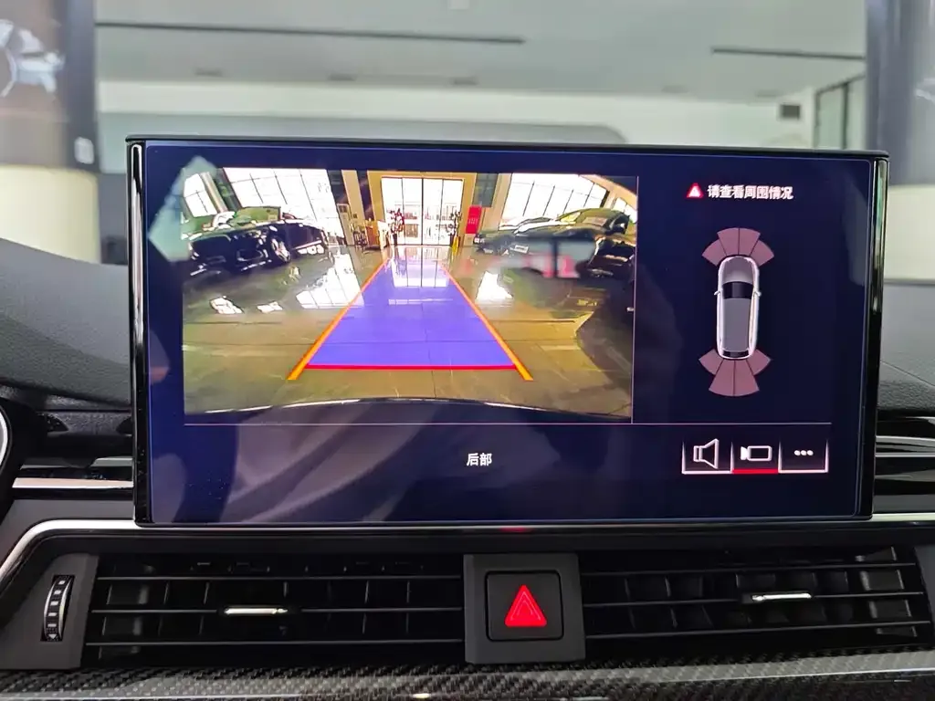 Audi RS 4 2024 из CN, фото 8