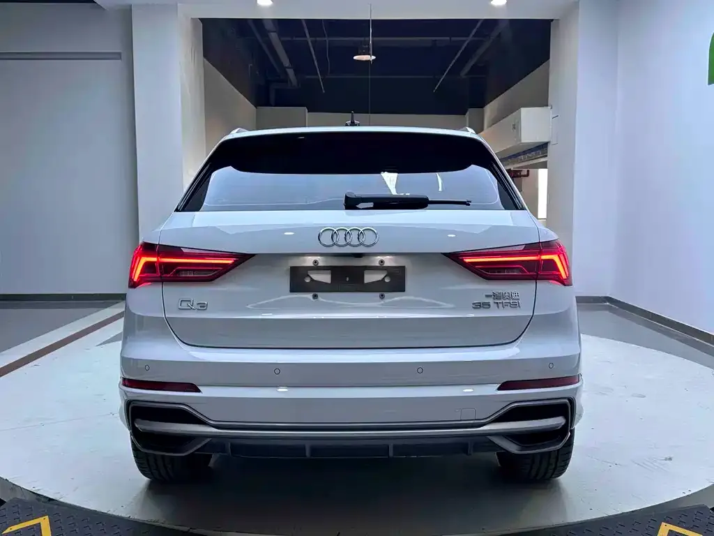 Audi Q3 — фото 5