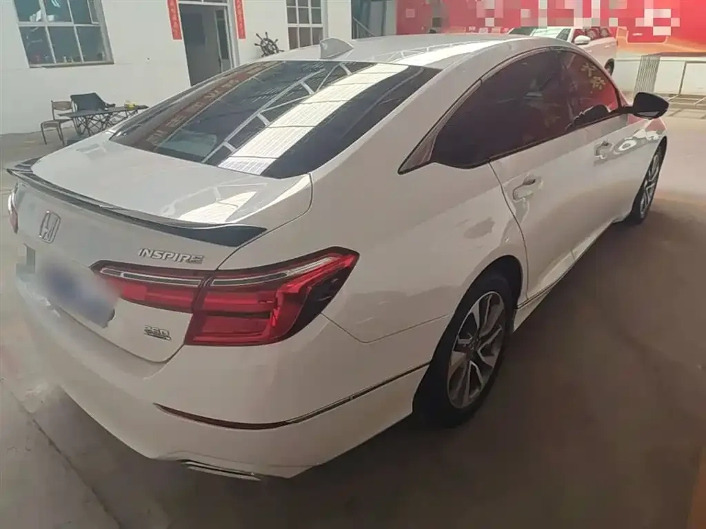 Honda Inspire — фото 10