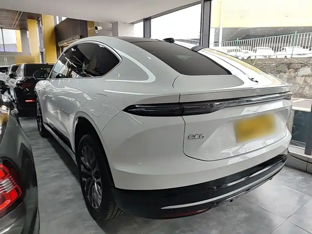 NIO EC6 — фото 10