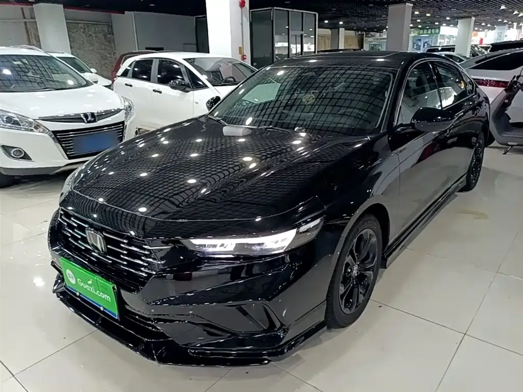 Honda Accord — фото 1