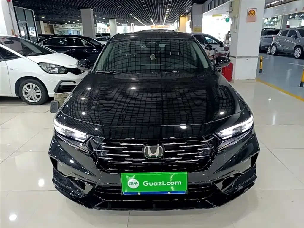 Honda Accord — фото 10