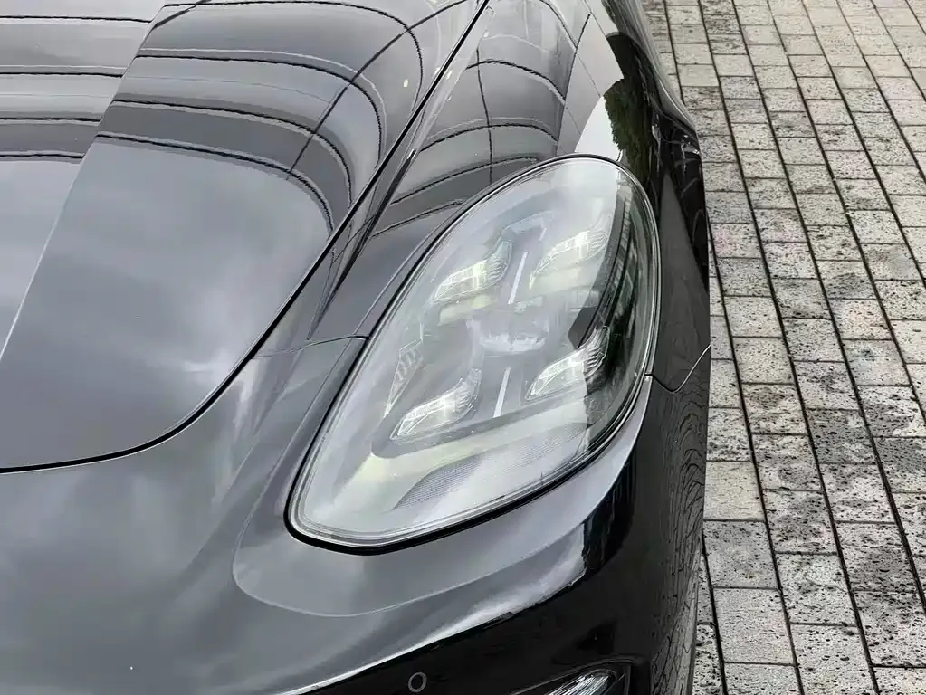 Porsche Panamera Hybrid 2022 из CN, фото 4
