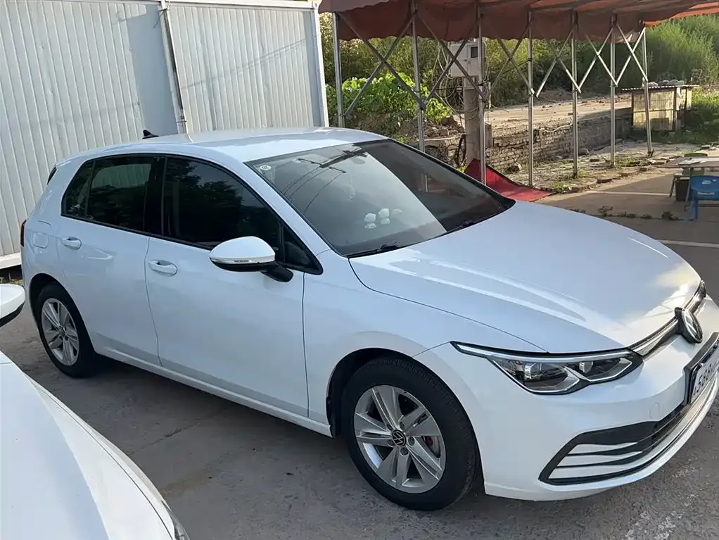 Volkswagen Golf 2023 из CN, фото 8