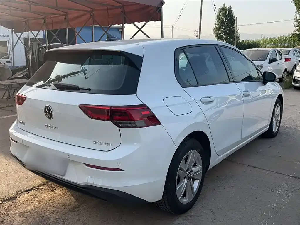 Volkswagen Golf 2023 из CN, фото 5
