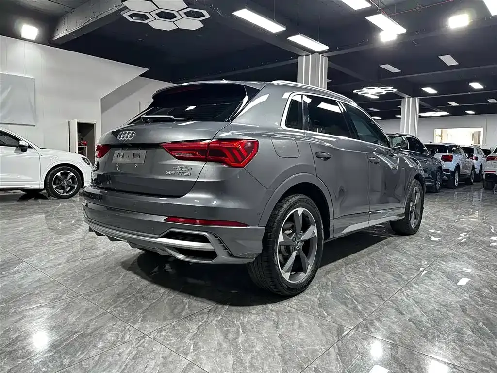 Audi Q3 — фото 4