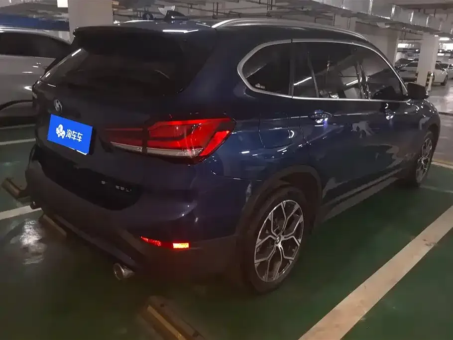 BMW X1 — фото 10