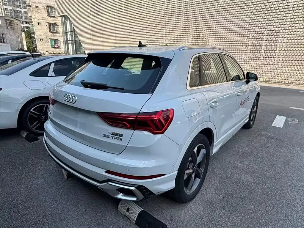 Audi Q3 — фото 7
