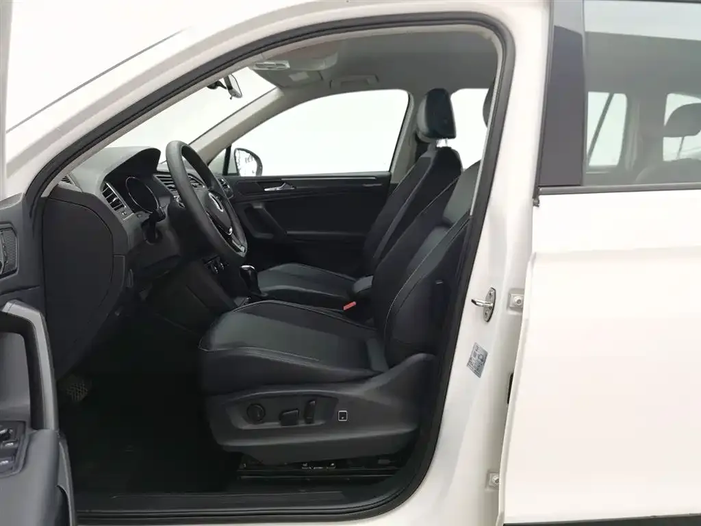Volkswagen Tiguan L 2021 из CN, фото 5