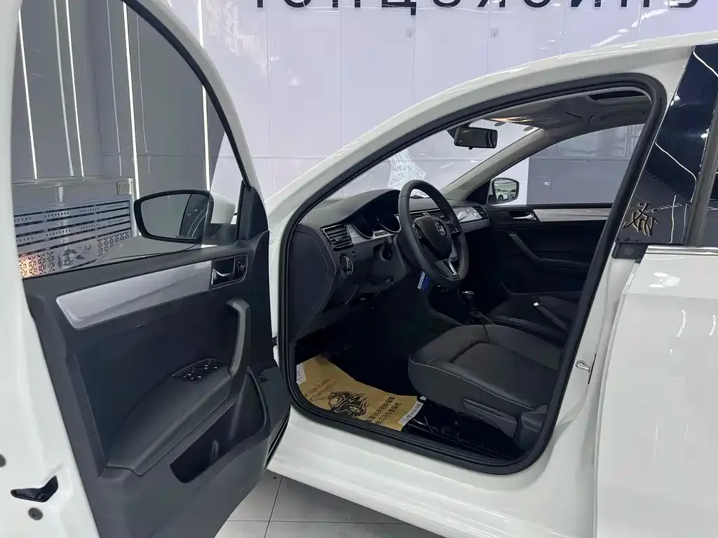 Skoda Rapid 2022 из CN, фото 2