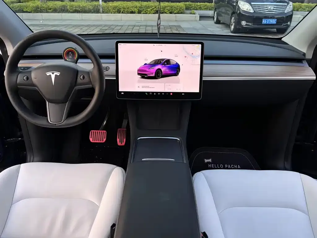 Tesla Model 3 — фото 2