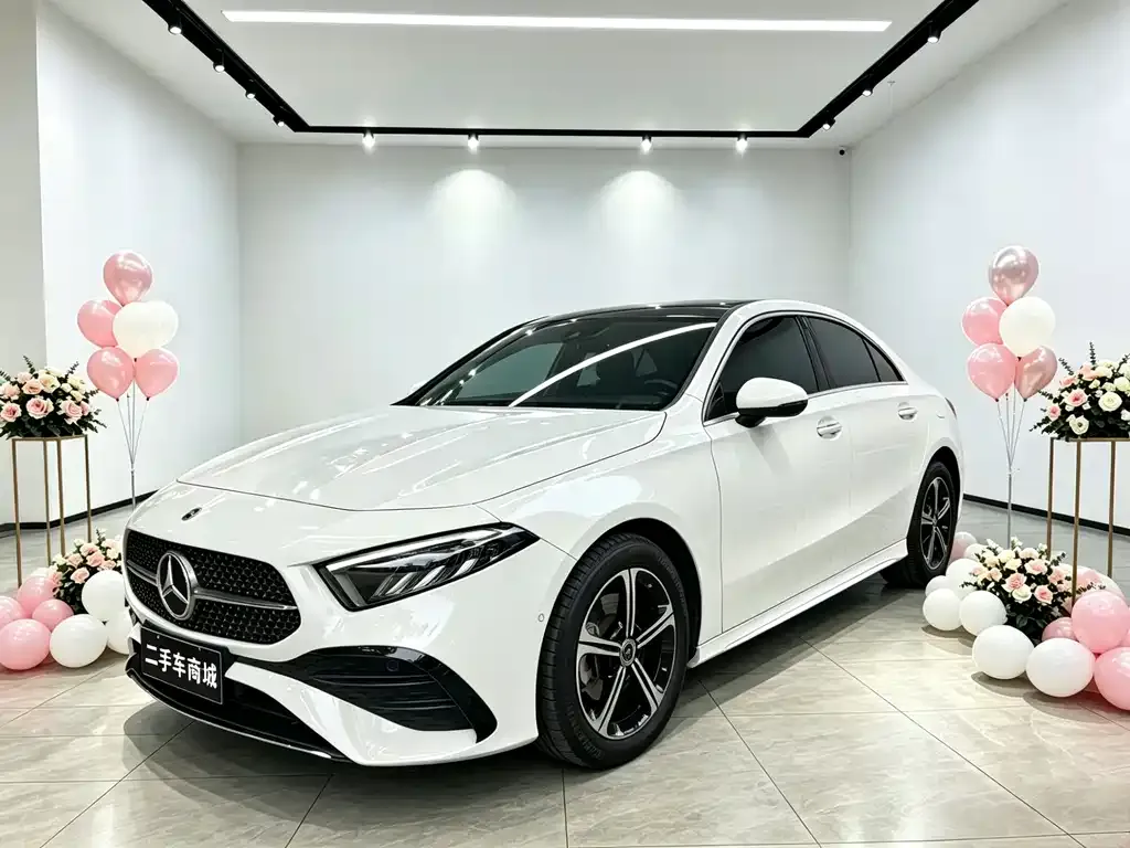Mercedes-Benz A-Class — фото 8