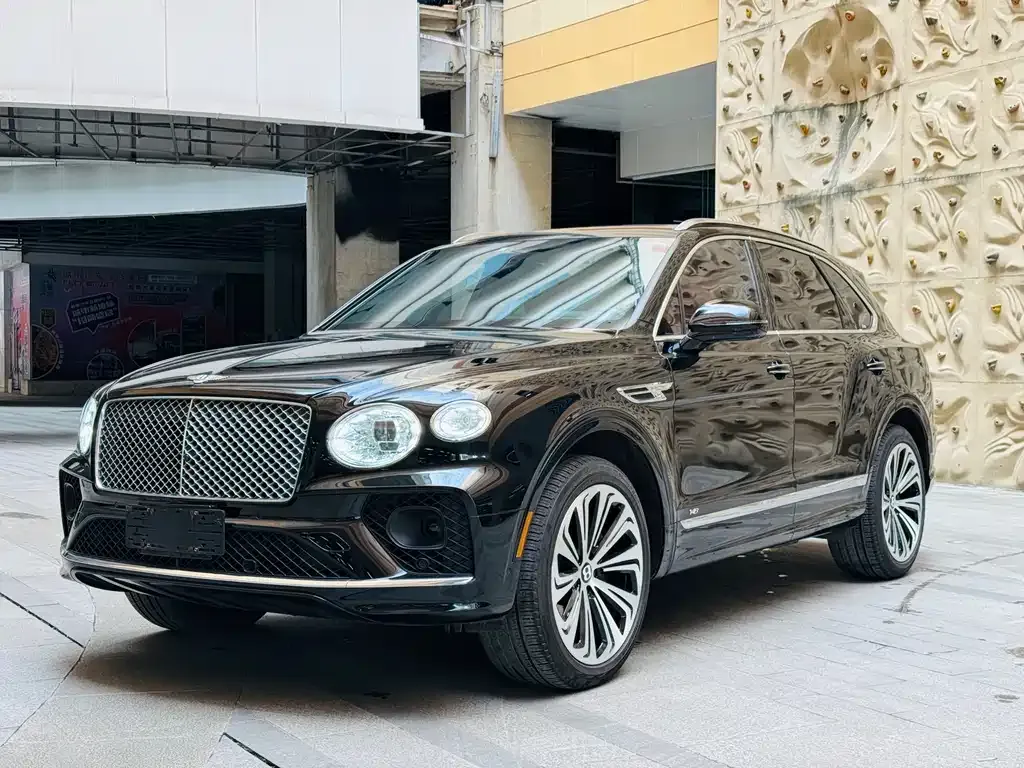 Bentley Bentayga — фото 1