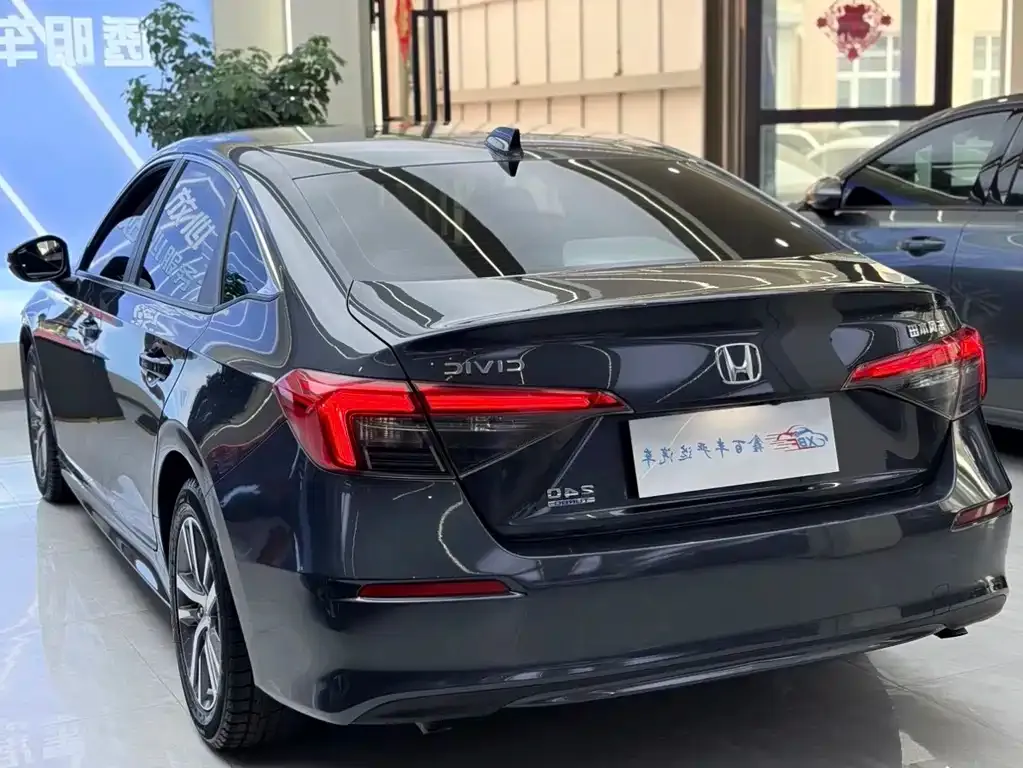 Honda Civic — фото 6