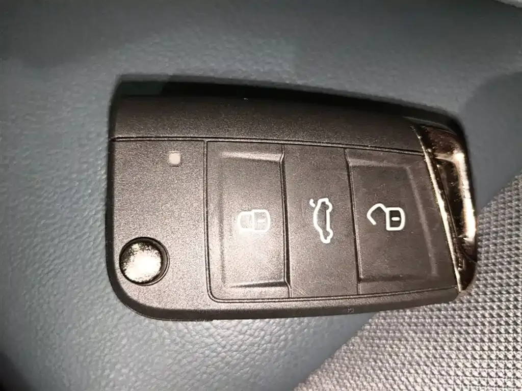 Volkswagen Tharu — фото 8