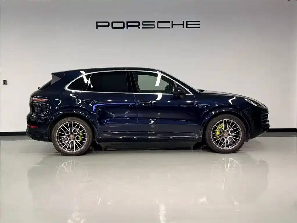Porsche Cayenne Hybrid — фото 6