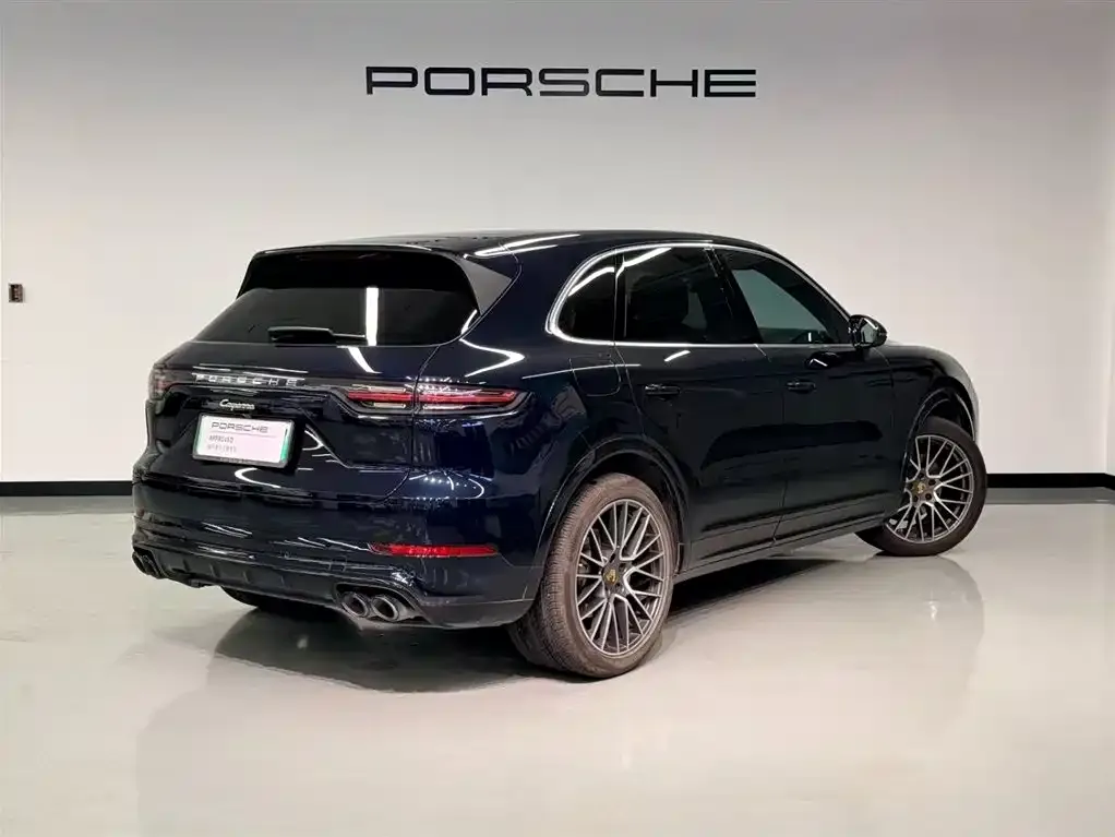Porsche Cayenne Hybrid — фото 7