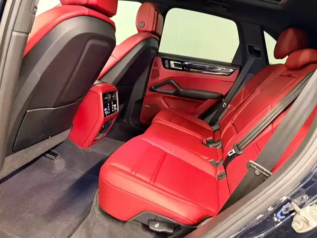 Porsche Cayenne Hybrid — фото 10