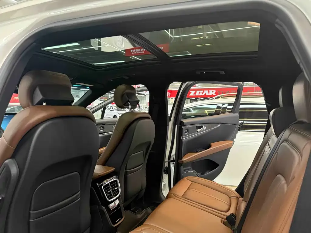 Lincoln Nautilus — фото 7