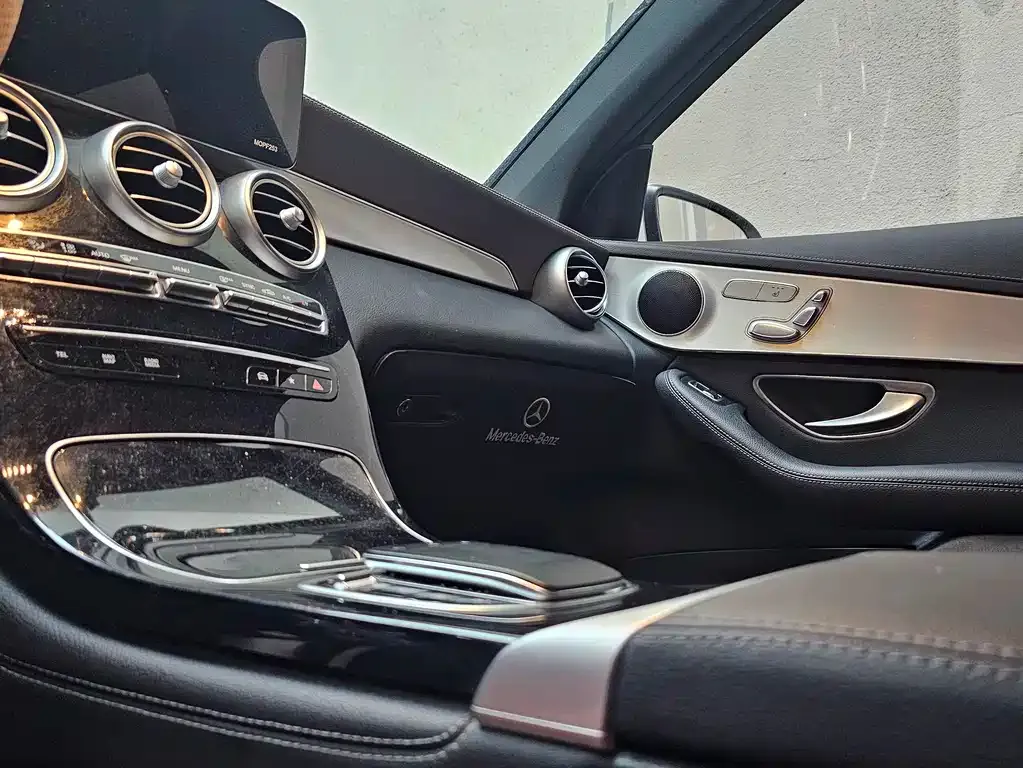Mercedes-Benz GLC 2021 из CN, фото 8