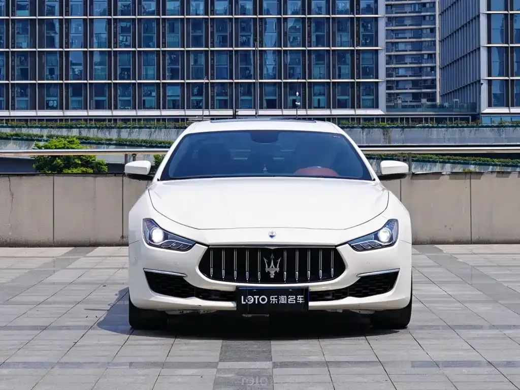 Maserati Ghibli — фото 9