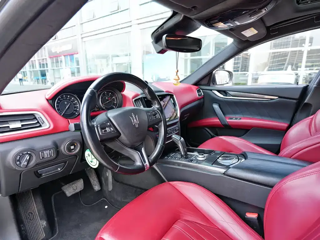 Maserati Ghibli — фото 6