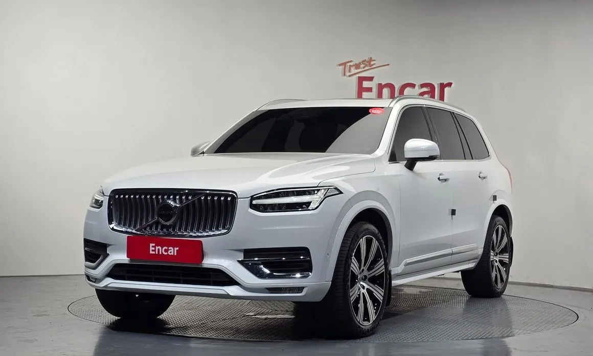 Volvo XC90 — фото 1