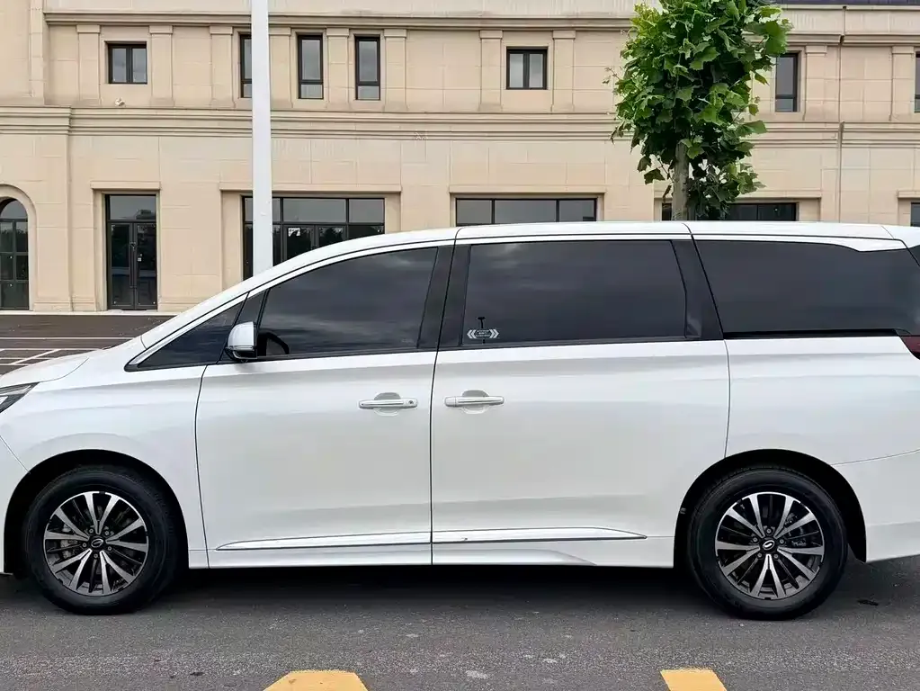 GAC Motor Trumpchi M8 — фото 4
