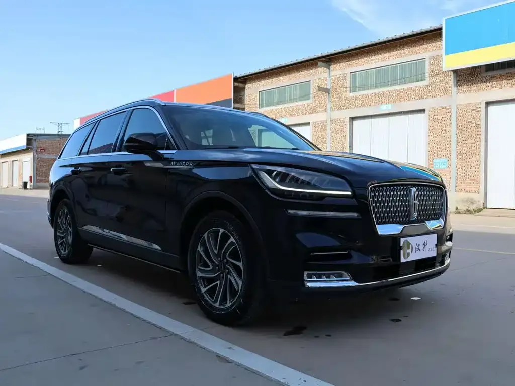 Lincoln Aviator 2023 из CN, фото 3