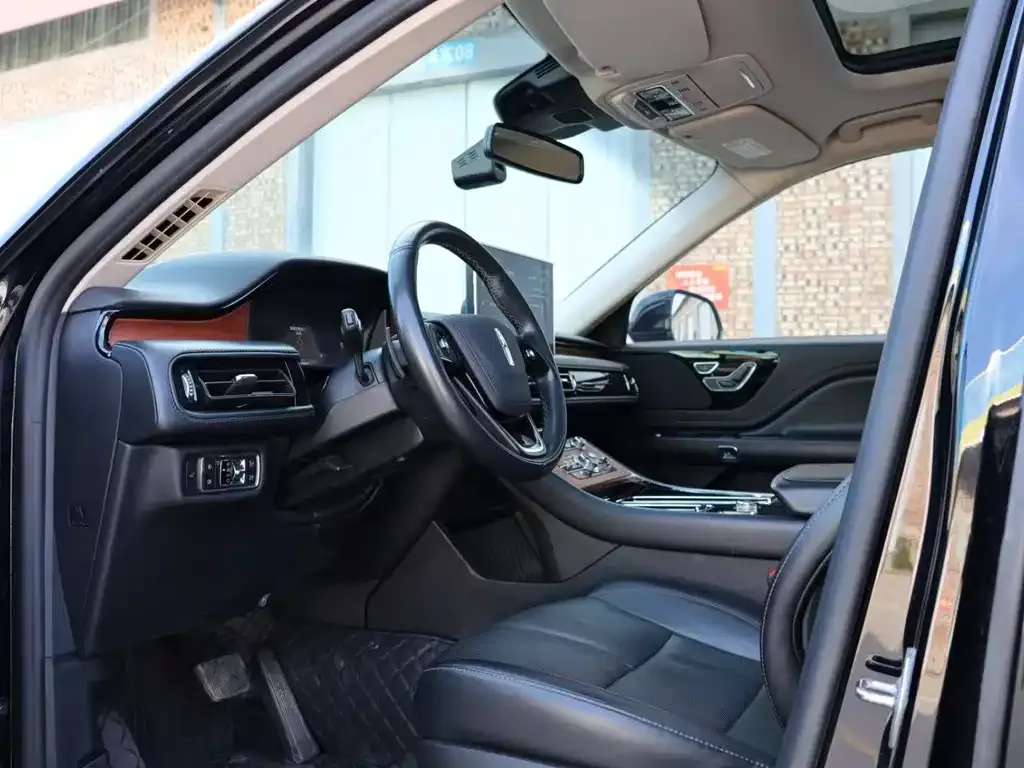 Lincoln Aviator 2023 из CN, фото 9