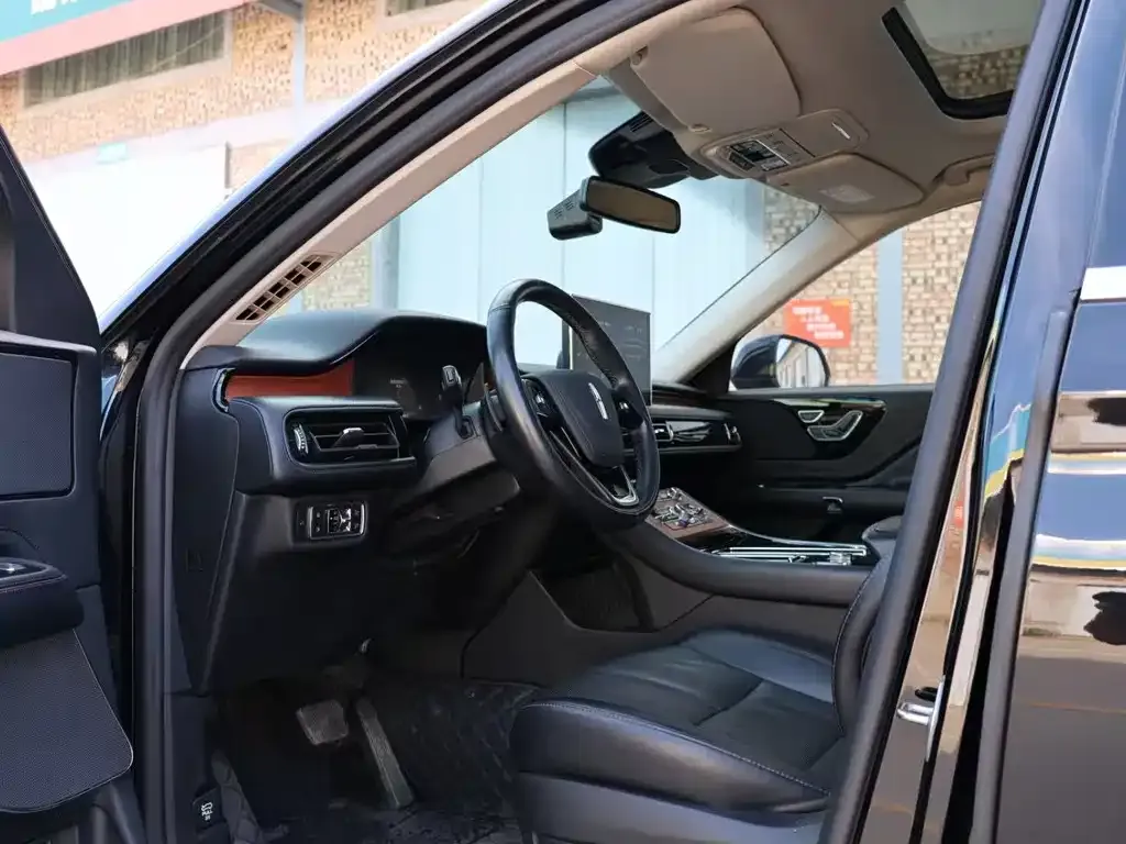 Lincoln Aviator 2023 из CN, фото 10