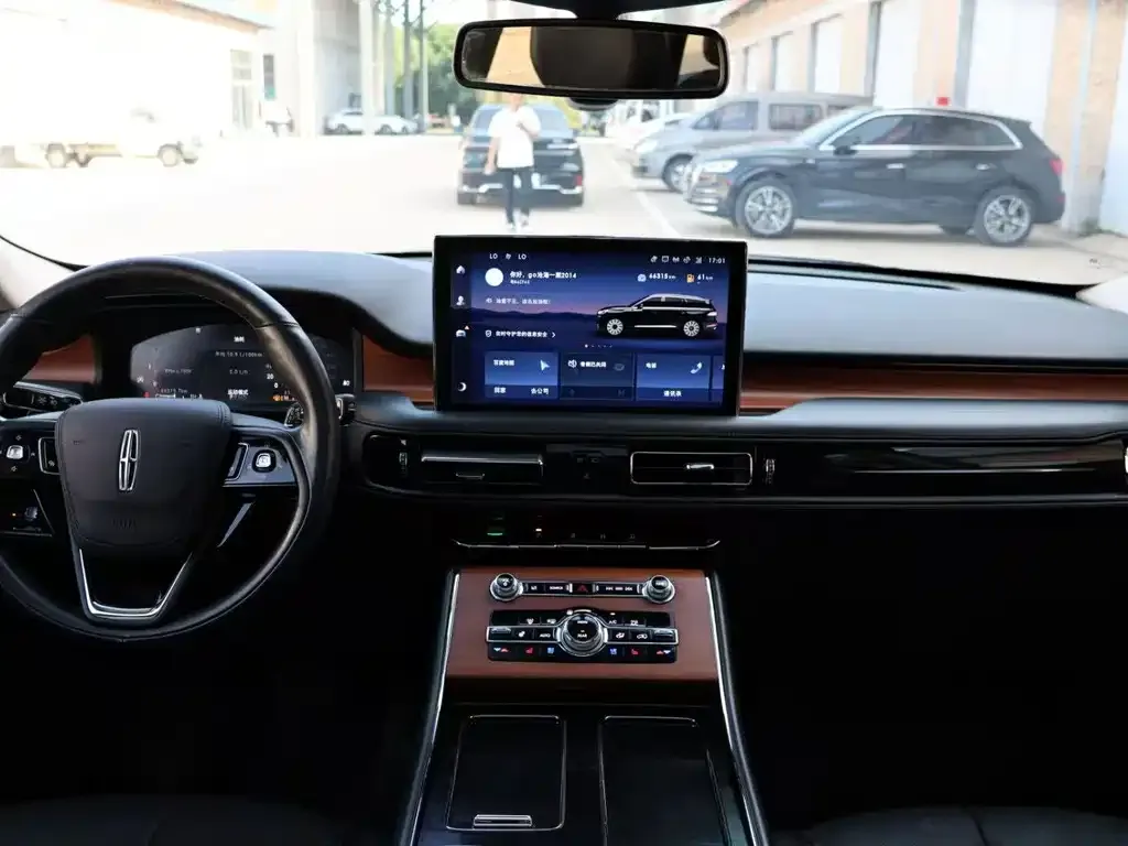 Lincoln Aviator 2023 из CN, фото 2