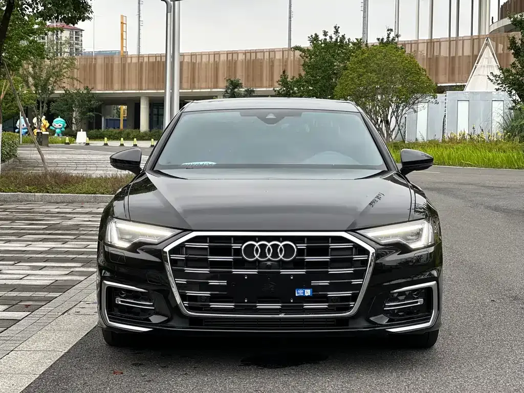Audi A6L — фото 6