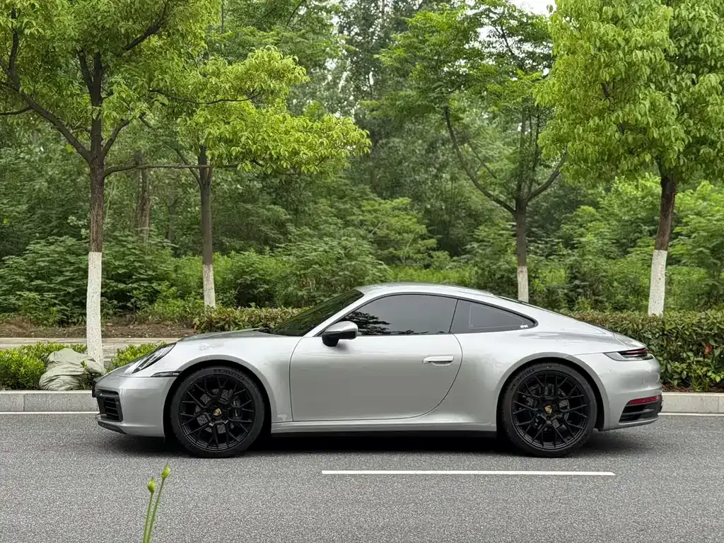 Porsche 911 2025 из CN, фото 10