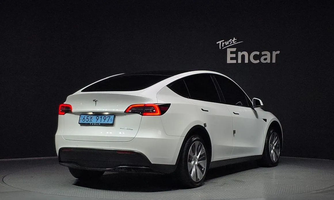 Tesla Model Y 2022 из KR, фото 5