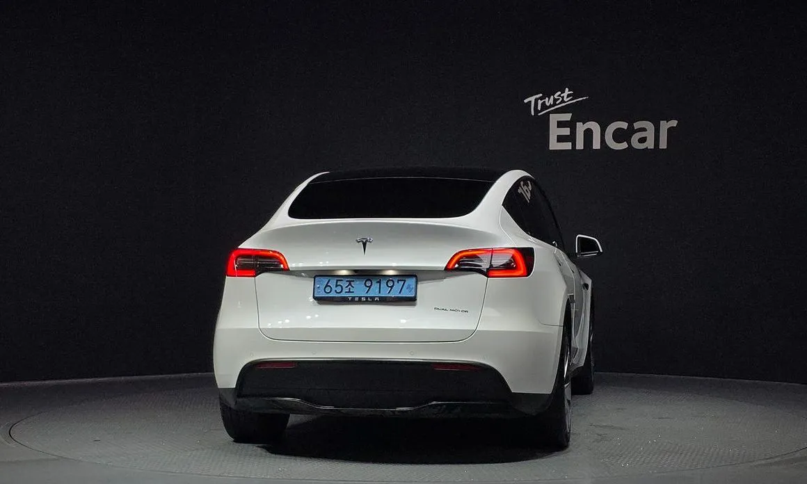 Tesla Model Y 2022 из KR, фото 3