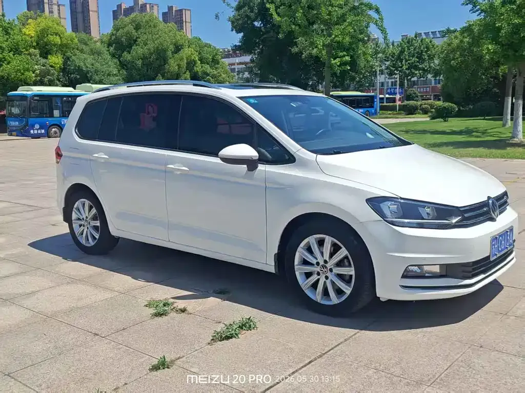 Volkswagen Touran 2021 из CN, фото 7