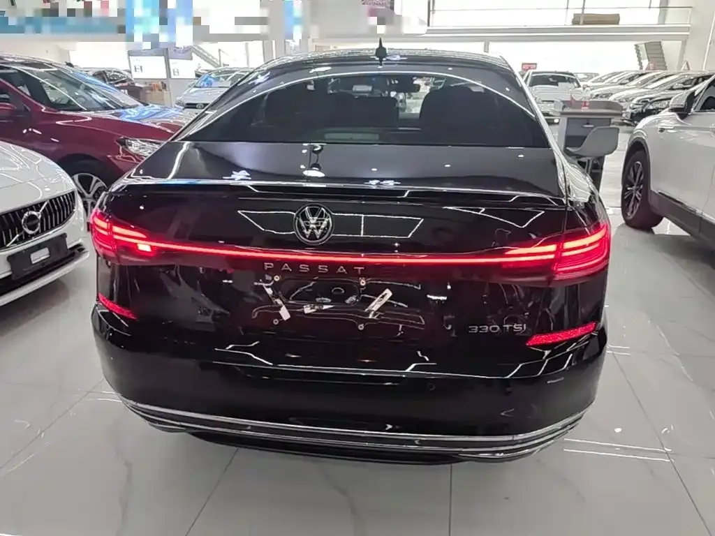 Volkswagen Passat — фото 3