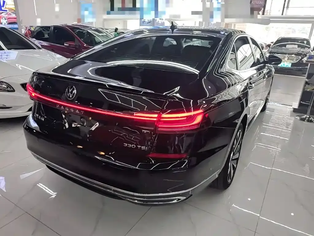 Volkswagen Passat — фото 4