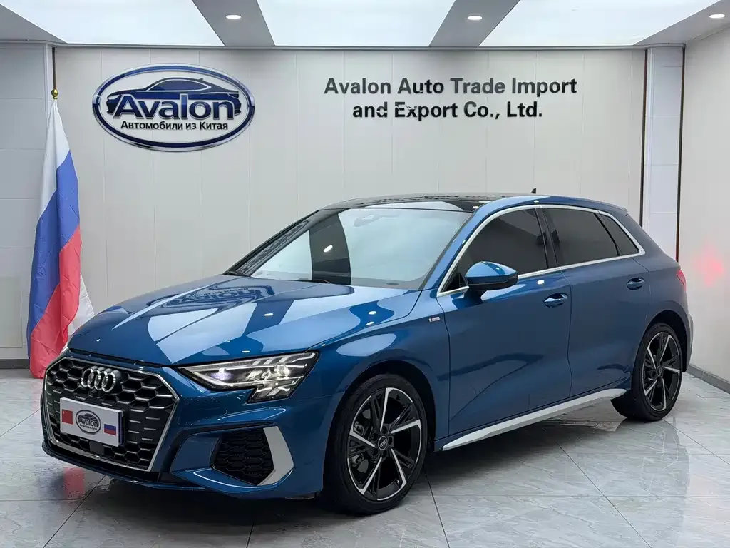 Audi A3 2023 из CN, фото 1